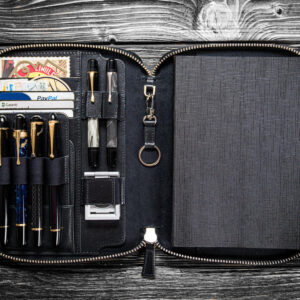 حافظة متعدده جلد طبيعي لون اسود